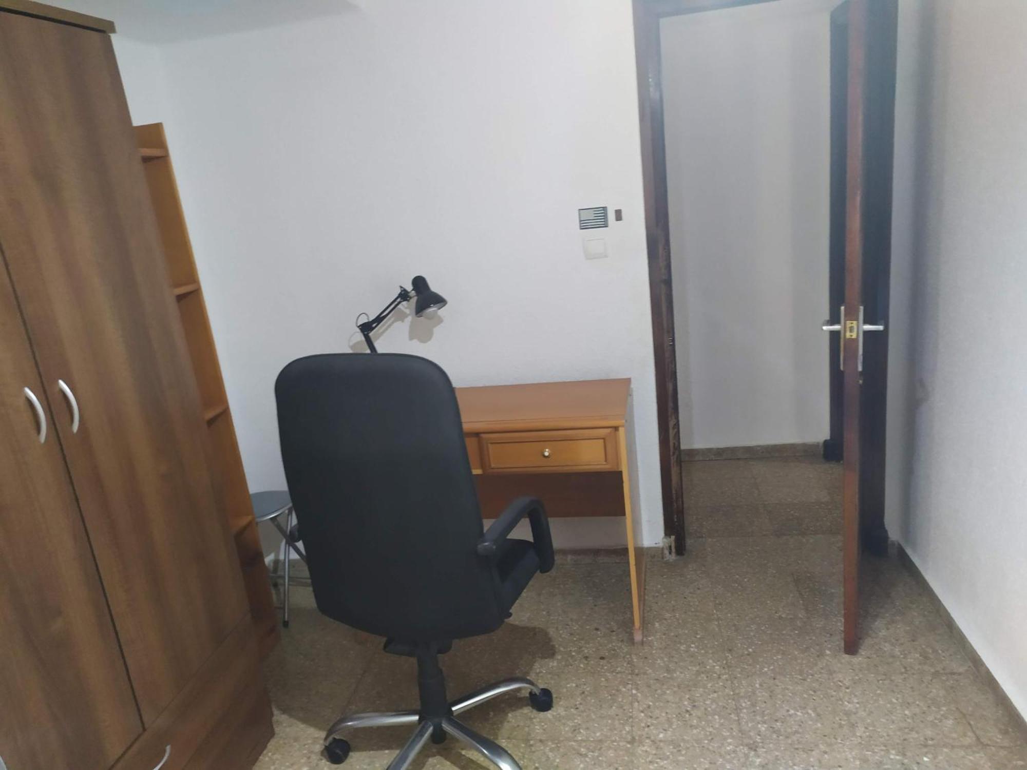 מונקדה Piso Compartido Cerca De La Universidad Ceu מראה חיצוני תמונה
